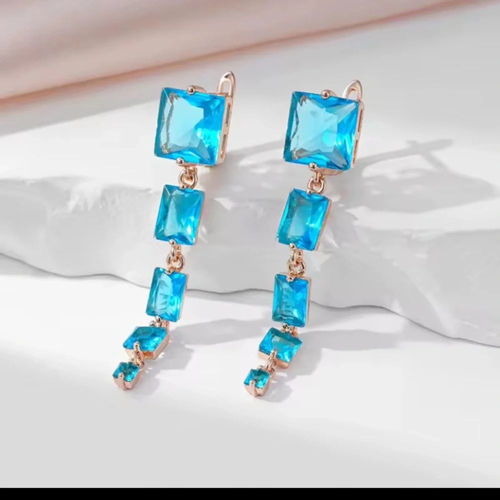 585/14k Rose Gold & Blue Topaz Crystal Drop Earrings -